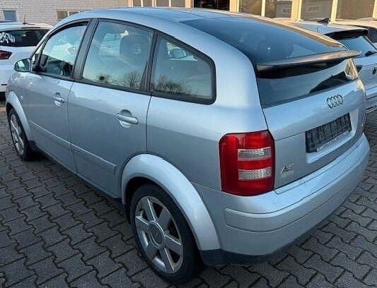 Gebraucht Audi A2 75 PS (55 kW) 2000 Silber Kleinwagen
