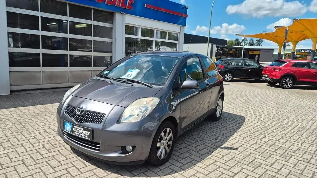 Gebraucht Toyota Yaris Team 87 PS (63 kW) 2008 Grau Kleinwagen