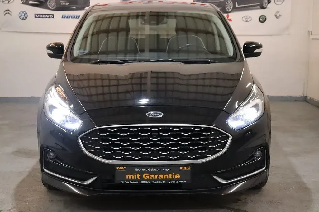 Gebraucht Ford S-MAX Vignale 190 PS (139 kW) 2022 Schwarz Van / Kleinbus