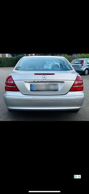 Gebraucht Mercedes E200 Avantgarde 163 PS (119 kW) 2004 Silber Limousine