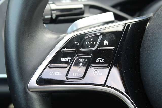 Gebraucht Mercedes E200 Avantgarde 203 PS (149 kW) 2023 Grau Limousine