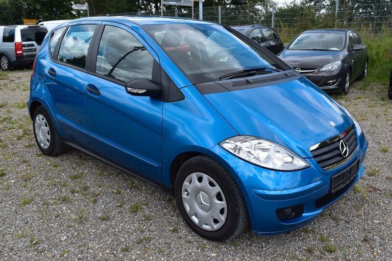 Blau Gebraucht 2008 Mercedes A180 Kleinwagen | 2.390 € (Guter Preis) - Bild 1/4