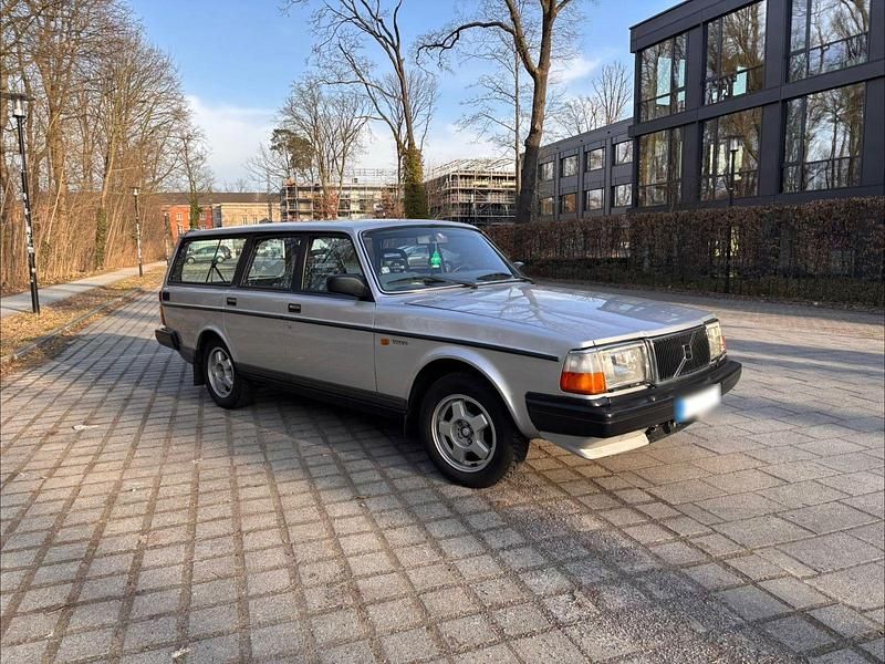 Gebraucht Volvo 240 101 PS (74 kW) 1986 Silber Kombi