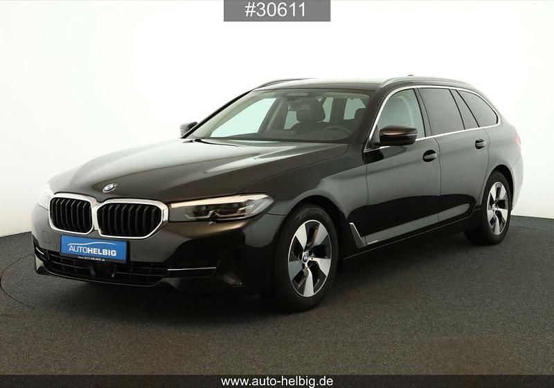 Gebraucht BMW 520 190 PS (139 kW) 2023 Schwarz Kombi