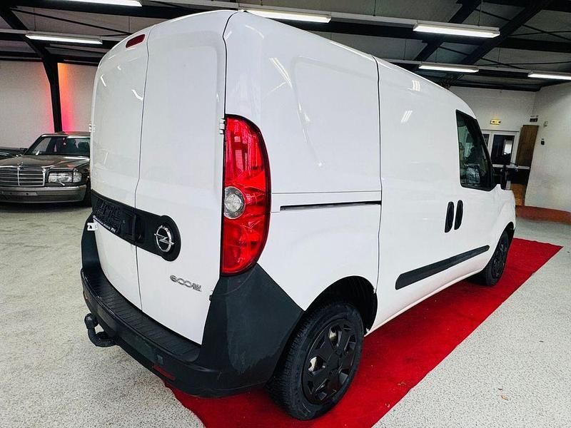 Gebraucht Opel Combo 90 PS (66 kW) 2012 Weiß Van / Kleinbus