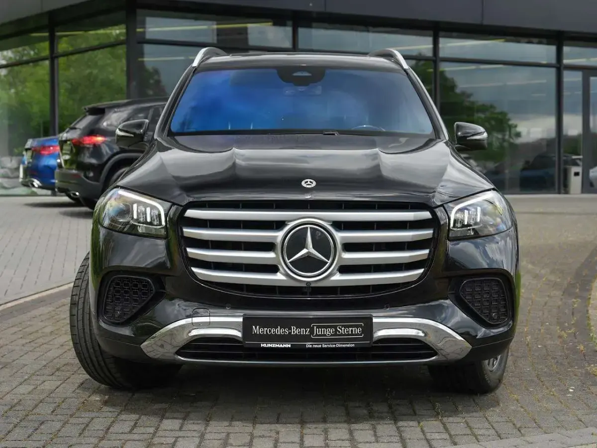 Gebraucht Mercedes GLS350 313 PS (230 kW) 2024 Obsidianschwarz metallic SUV