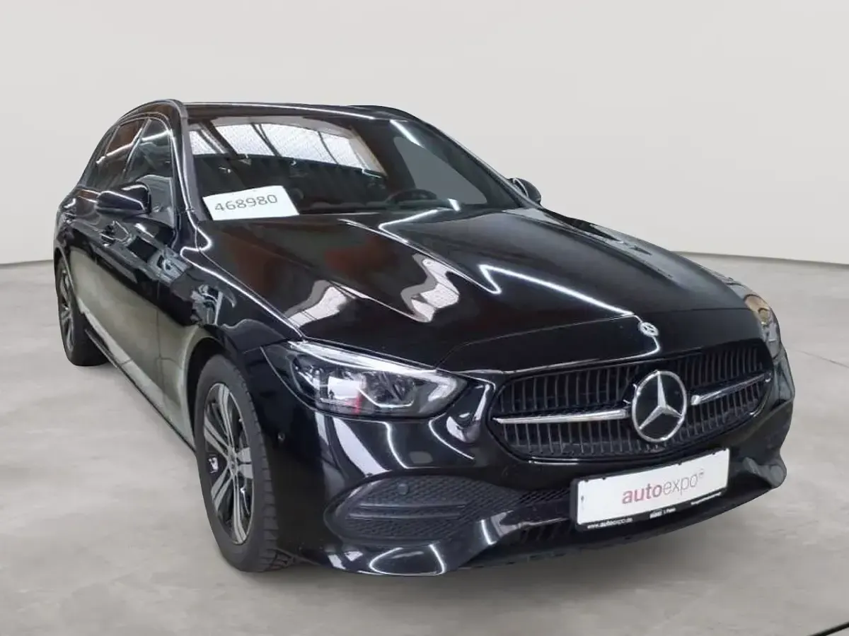 Gebraucht Mercedes C200 Avantgarde 163 PS (119 kW) 2023 Kombi