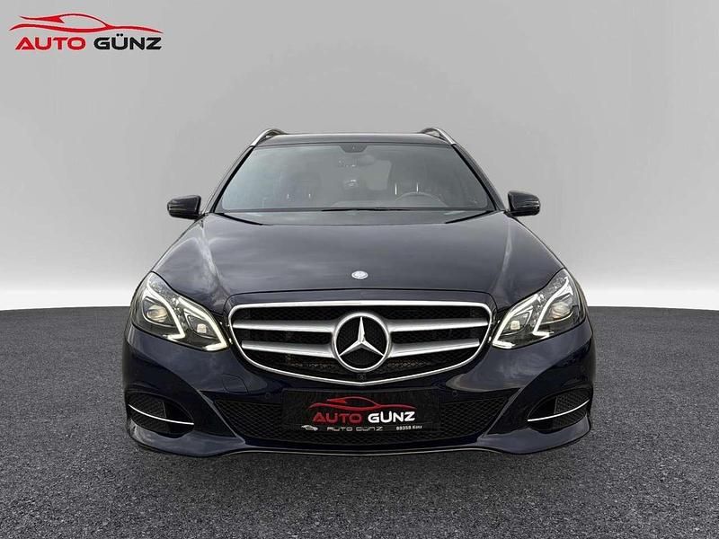 Gebraucht Mercedes E250 204 PS (150 kW) 2016 Blau Kombi