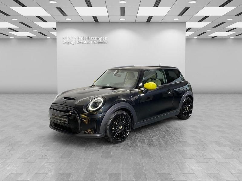 Schwarz Gebraucht 2022 Mini Cooper SE Kleinwagen | 19.910 € (Fairer Preis) - Bild 1/4