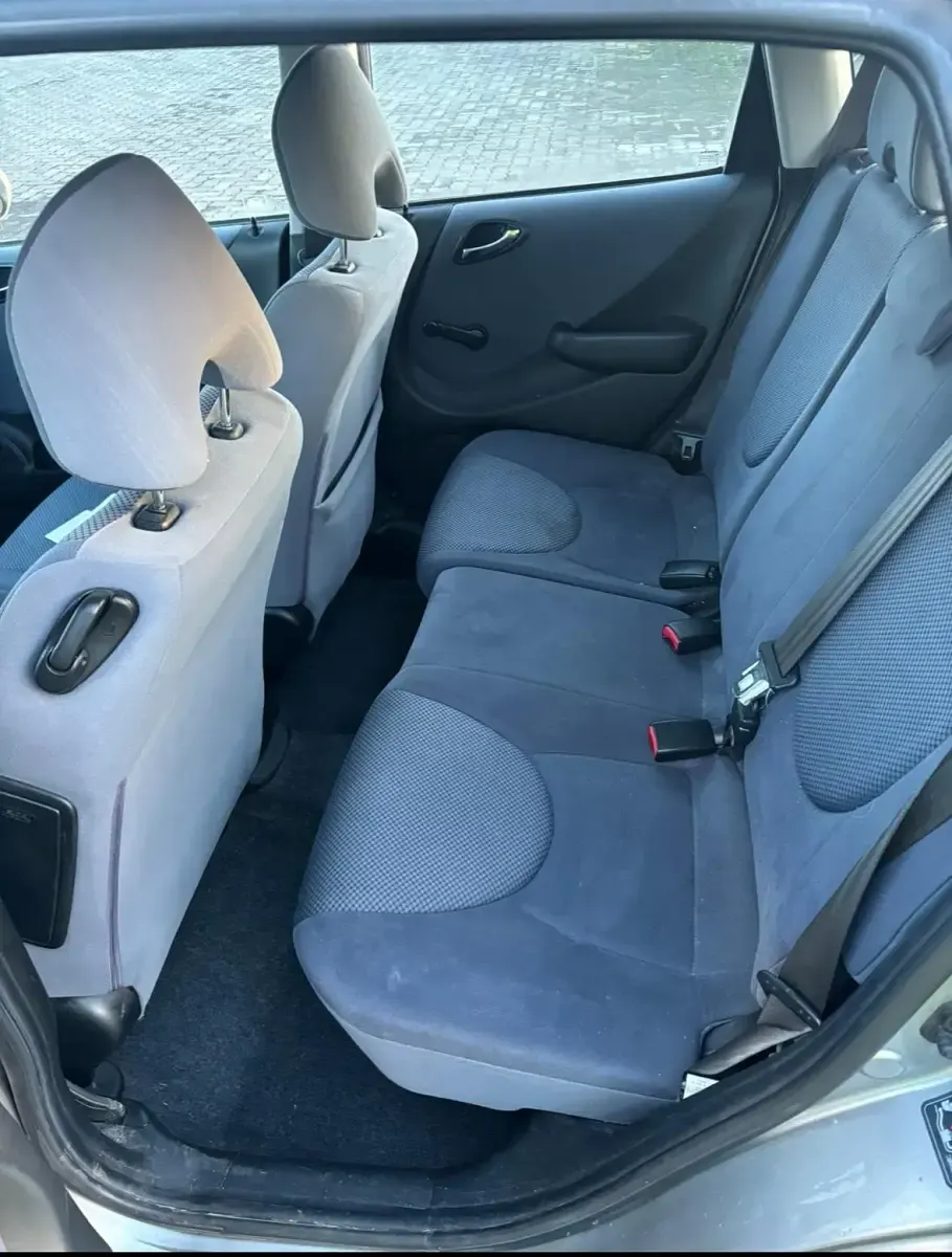 Gebraucht Honda Jazz 90 PS (66 kW) 2005 Grau Kleinwagen