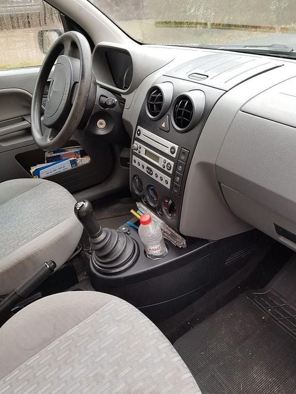 Gebraucht Ford Fusion 80 PS (58 kW) 2005 Silber Kleinwagen