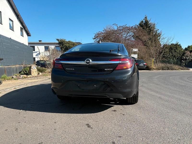 Gebraucht Opel Insignia 136 PS (100 kW) 2016 Schwarz Limousine