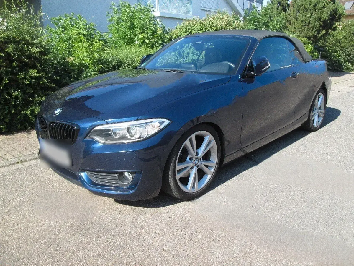 Gebraucht BMW 220 Sport Line 184 PS (135 kW) 2015 Blau Cabrio
