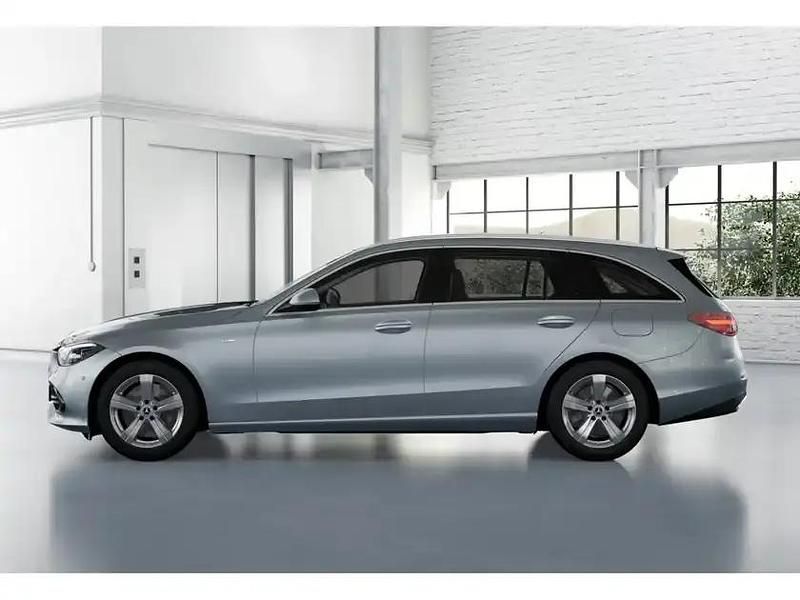 Gebraucht Mercedes C300e Avantgarde 204 PS (150 kW) 2024 Silber hightech silver metall Kombi