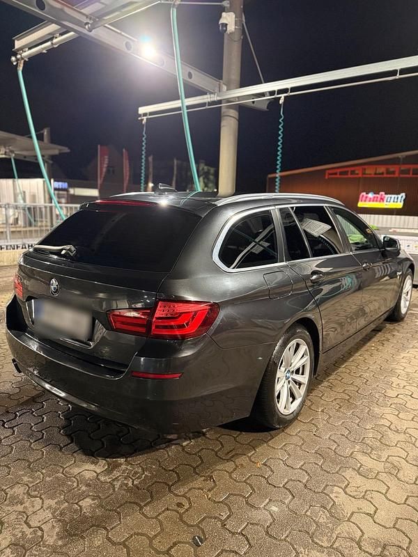 Gebraucht BMW 520 184 PS (135 kW) 2011 Andere farben Kombi