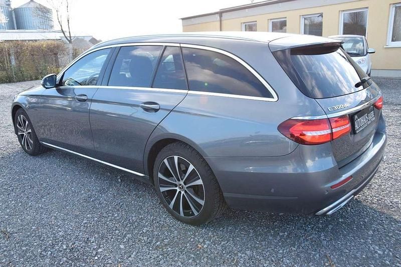 Gebraucht Mercedes E300 Sport 306 PS (225 kW) 2019 Selenitgrau  metalliclack Kombi