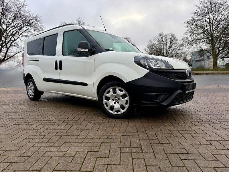 Gebraucht Fiat Doblò 101 PS (74 kW) 2021 Weiß Van / Kleinbus