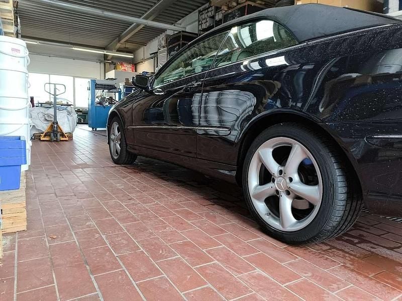 Gebraucht Mercedes CLK280 Elegance 231 PS (169 kW) 2009 Cabrio