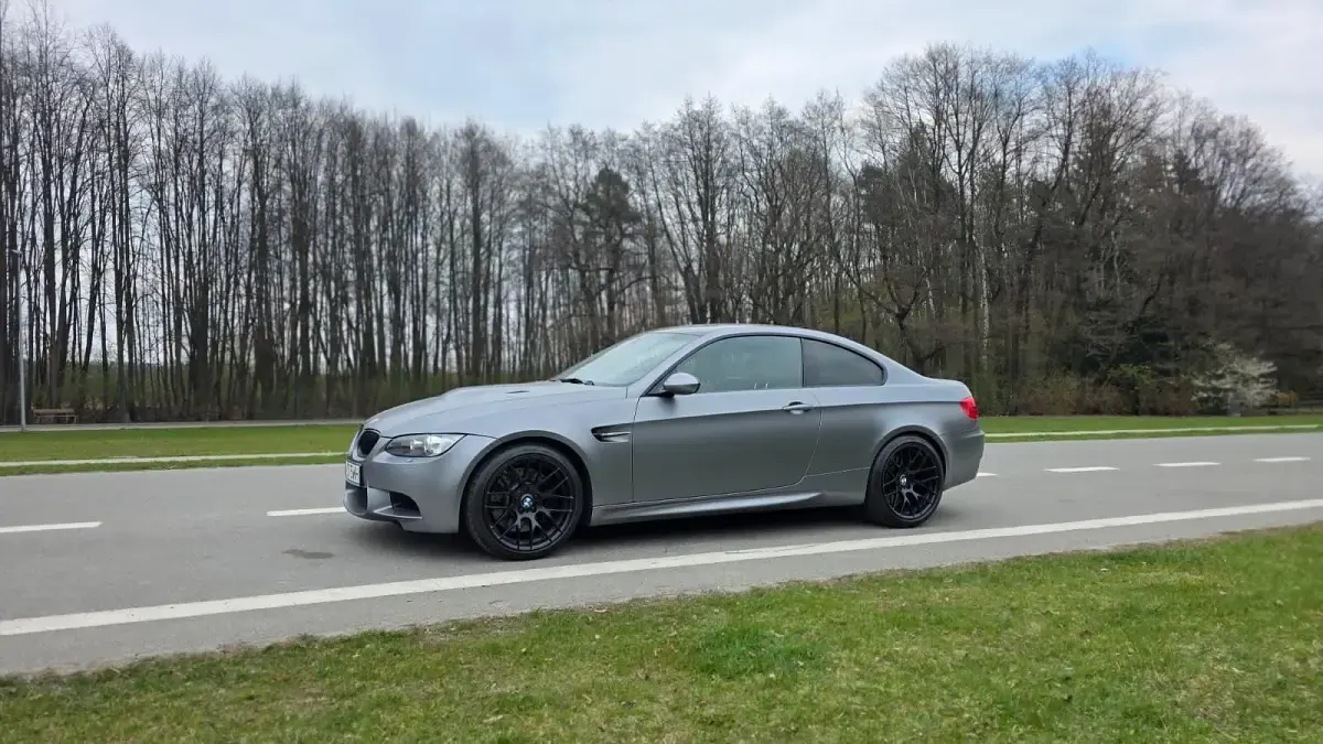 Gebraucht BMW M3 Impressive 420 PS (308 kW) 2011 Grau Coupé