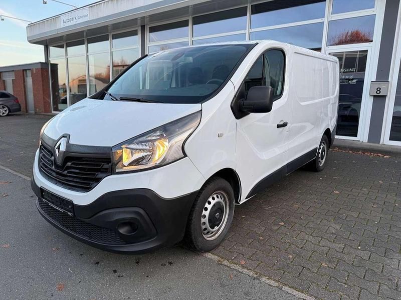 Weiß Gebraucht 2017 Renault Trafic Komfort Van / Kleinbus | 12.499 € (Fairer Preis) - Bild 1/4