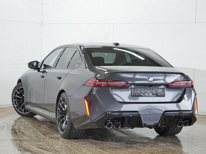 Gebraucht BMW M5 Sport Line 727 PS (534 kW) 2025 Grau Limousine