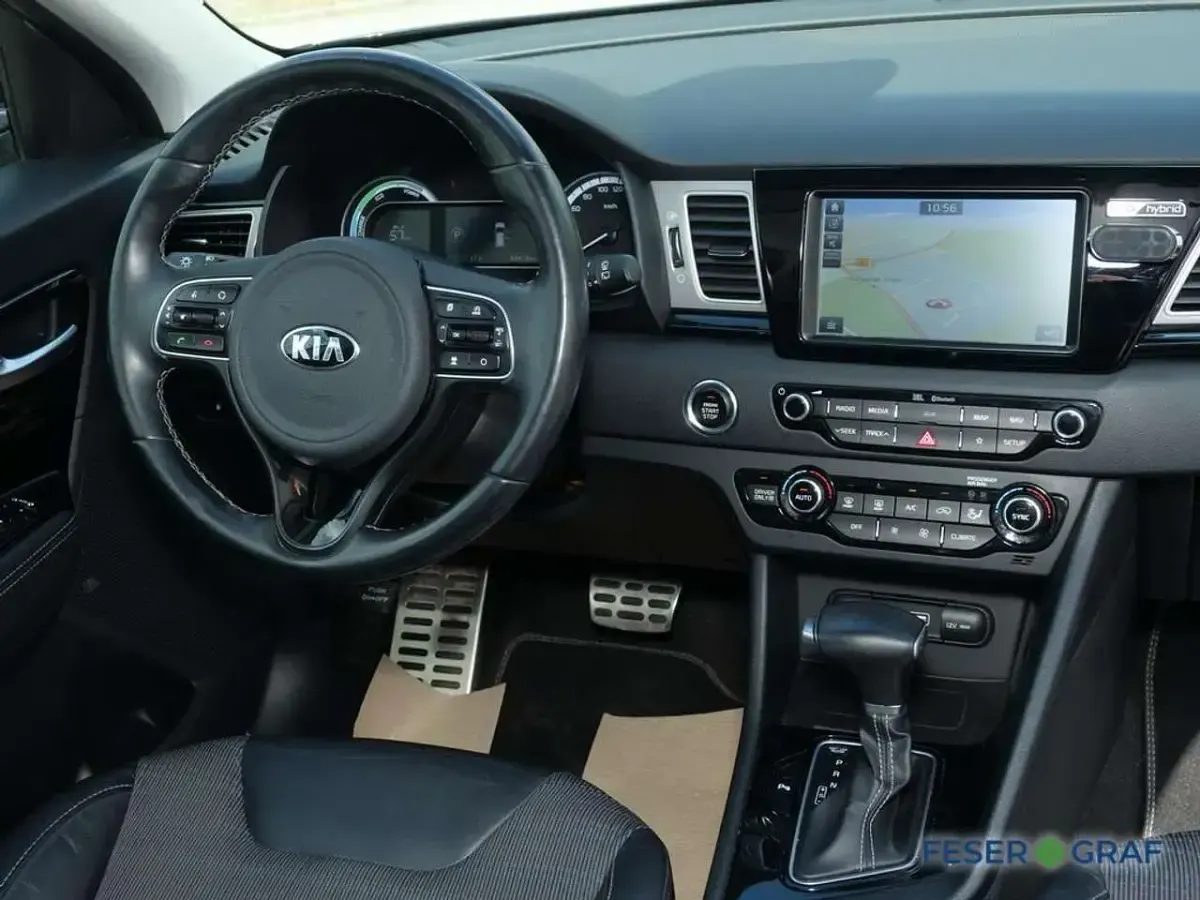 Gebraucht Kia Niro 105 PS (77 kW) 2018 Gravity blue met. SUV