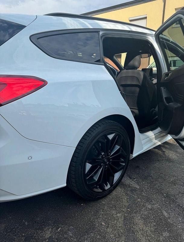 Gebraucht Ford Focus ST-Line 150 PS (110 kW) 2019 Weiß Kombi