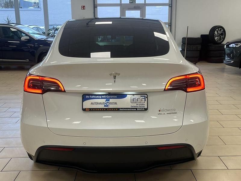 Gebraucht Tesla Model Y 378 kW (514 PS) 2022 Weiß SUV
