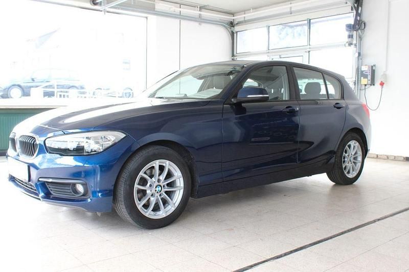 Gebraucht BMW 118 Advantage 136 PS (100 kW) 2017 Blau Kleinwagen