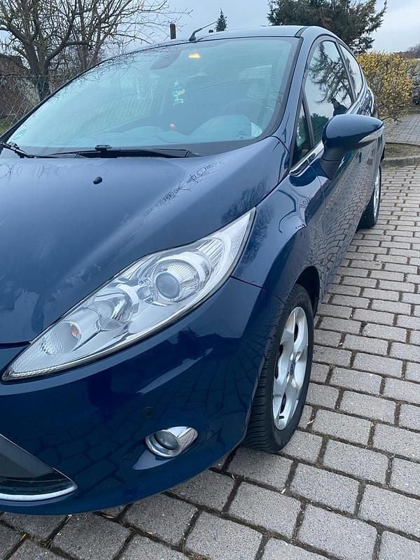 Gebraucht Ford Fiesta 82 PS (60 kW) 2009 Blau Kleinwagen
