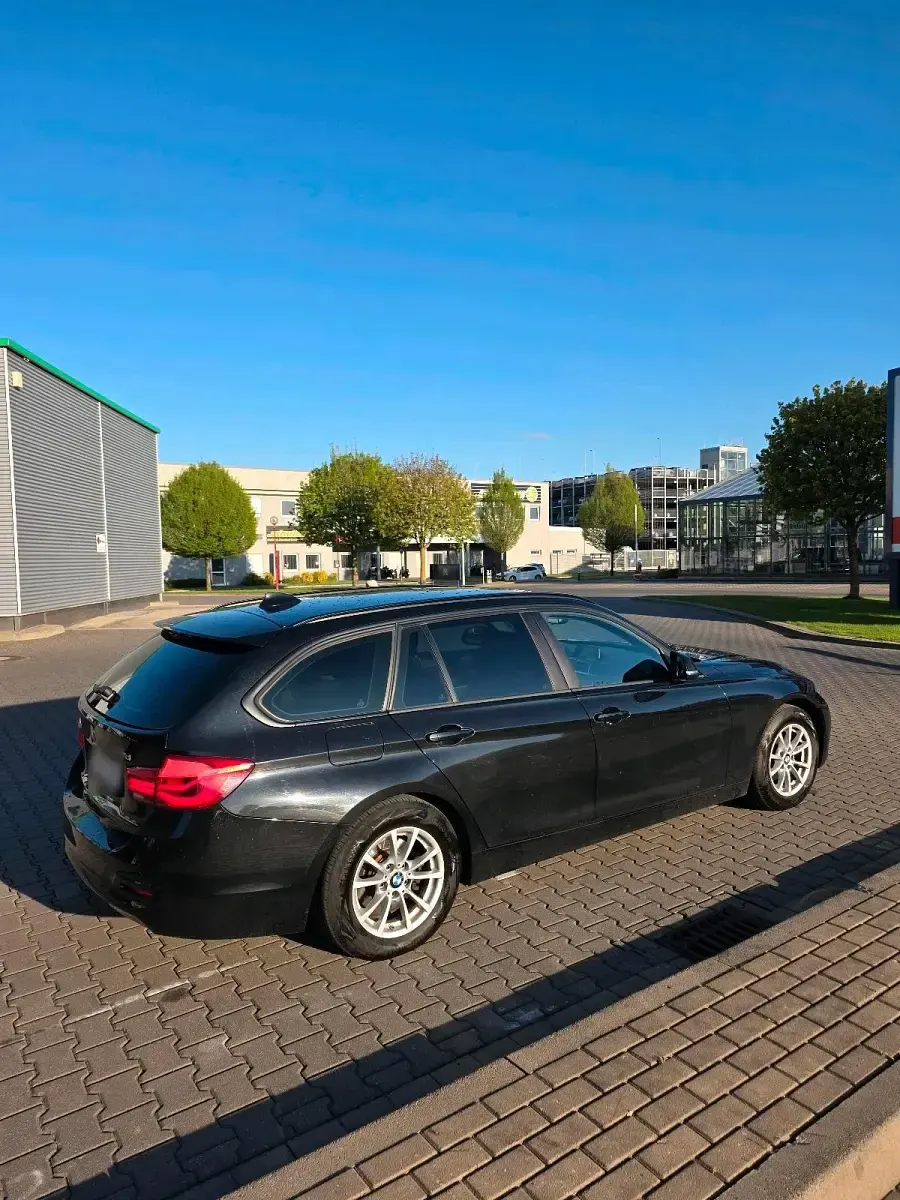 Używany BMW 320 Efficient Dynamics 190 KM (139 kW) 2017 Czarny Kombi