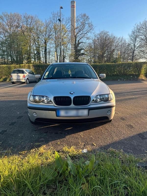 Gebraucht BMW 316 116 PS (85 kW) 2003 Silber Limousine