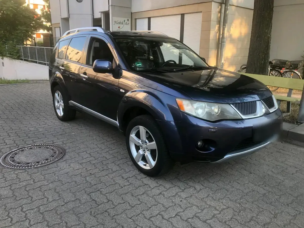 Gebraucht Mitsubishi Outlander 155 PS (114 kW) 2010 Grau SUV