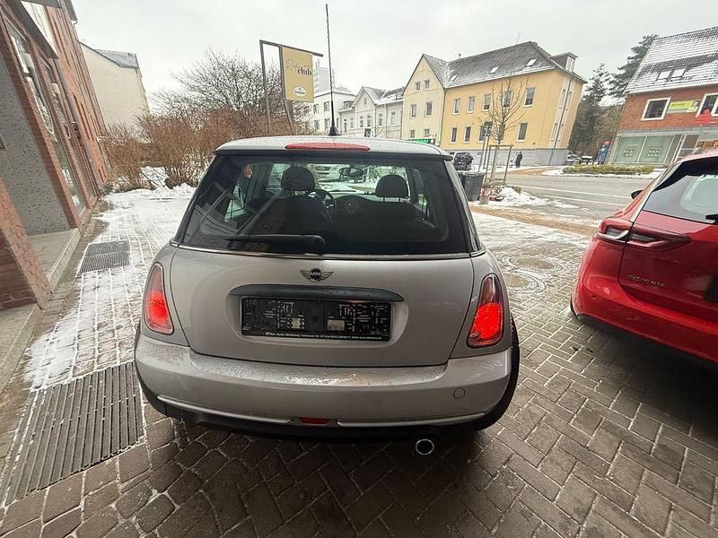 Gebraucht Mini ONE 90 PS (66 kW) 2006 Silber Kleinwagen