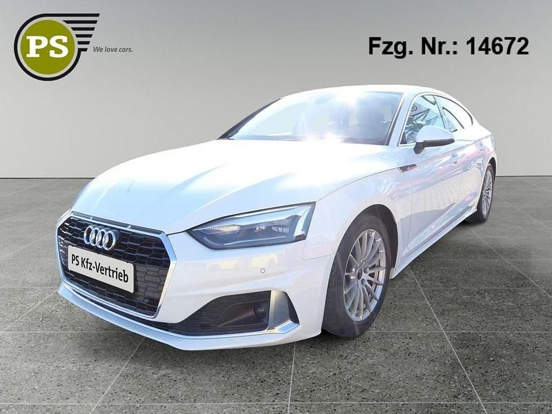 Weiß Gebraucht 2022 Audi A5 Sportback Advanced Kleinwagen | 21.980 € (Fairer Preis) - Bild 1/4