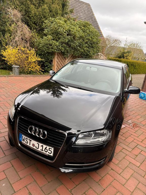 Schwarz Gebraucht 2011 Audi A3 Sportback Ambiente Limousine | 5.000 € (Fairer Preis) - Bild 1/4