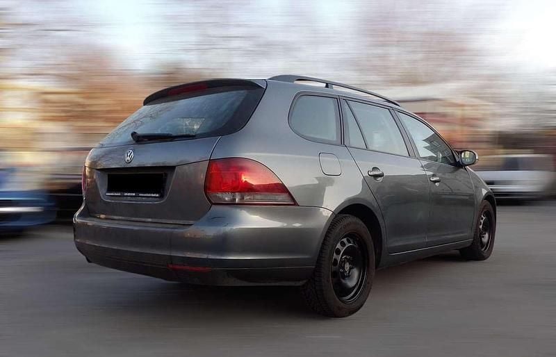 Gebraucht VW Golf VI 105 PS (77 kW) 2011 Grau Kleinwagen