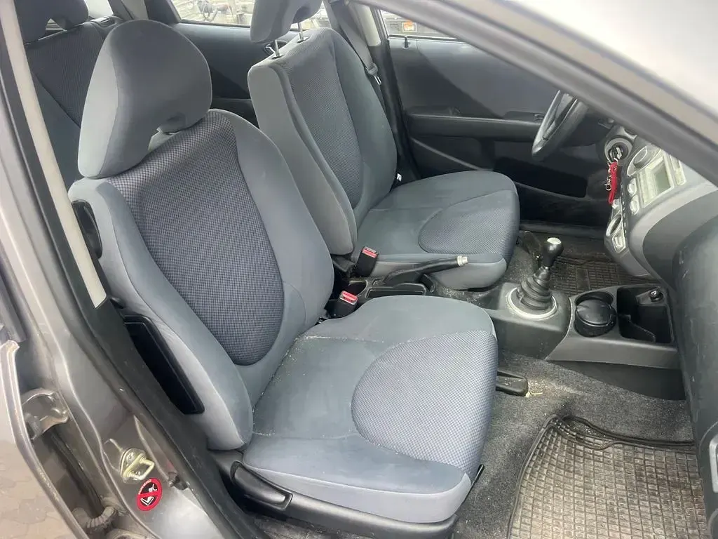 Occasion Honda Jazz LS 83 ch (61 kW) 2006 Gris Citadine