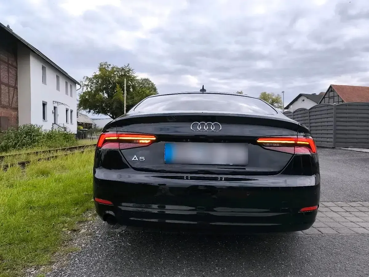 Gebraucht Audi A5 Sportback 150 PS (110 kW) 2019 Schwarz Kleinwagen