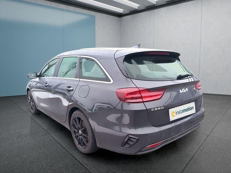 Second-hand Kia Ceed 160 CP (117 kW) 2022 Gri Hatchback