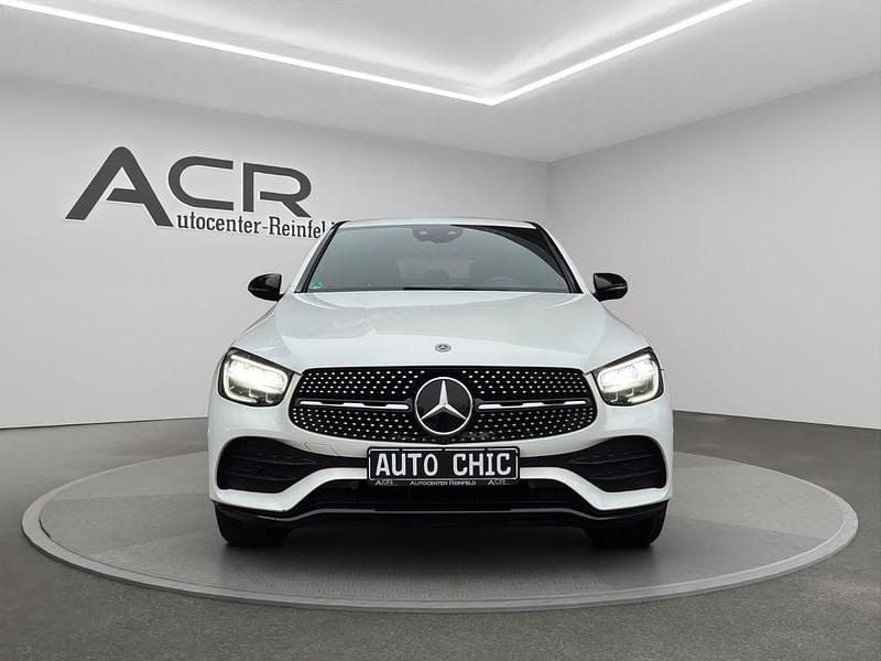 Gebraucht Mercedes GLC300 AMG 245 PS (180 kW) 2019 Weiß Limousine