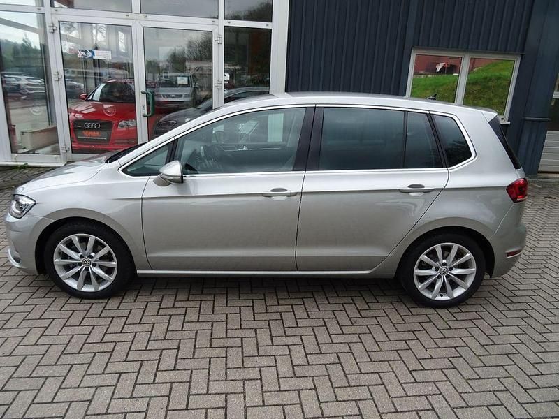 Gebraucht VW Golf VII Highline 131 PS (96 kW) 2018 Silber Kombi