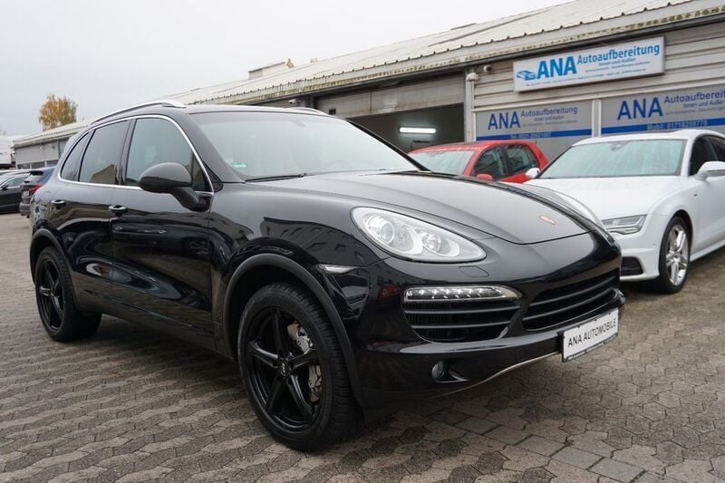 Schwarz Gebraucht 2014 Porsche Cayenne S SUV | 29.999 € (Guter Preis) - Bild 1/4
