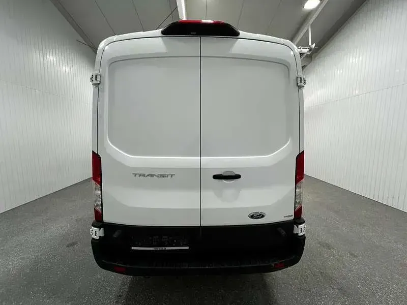 Gebraucht Ford Transit 131 PS (96 kW) 2023 Frostweiss Van