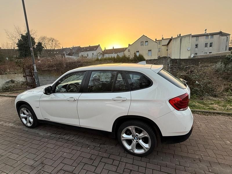 Gebraucht BMW X1 177 PS (130 kW) 2011 Weiß SUV