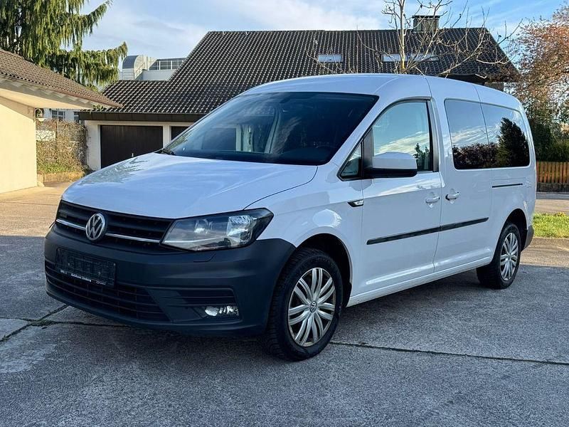Weiß Gebraucht 2017 VW Caddy Maxi Trendline Van / Kleinbus | 9.990 € (Guter Preis) - Bild 1/4