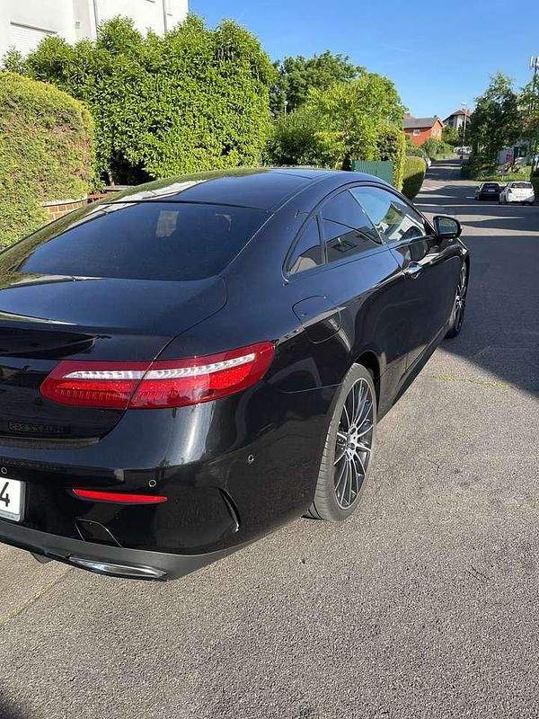 Gebraucht 2018 Mercedes E350 AMG line Coupé | 40.599 € (Etwas zu teuer) - Bild 1/4