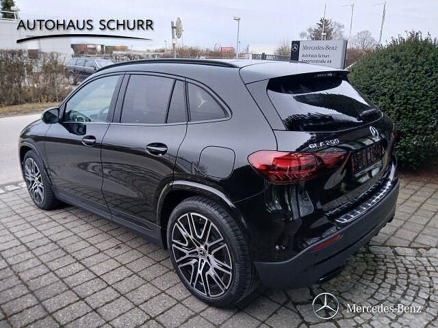 Gebraucht Mercedes GLA200 AMG line 163 PS (119 kW) 2026 SUV