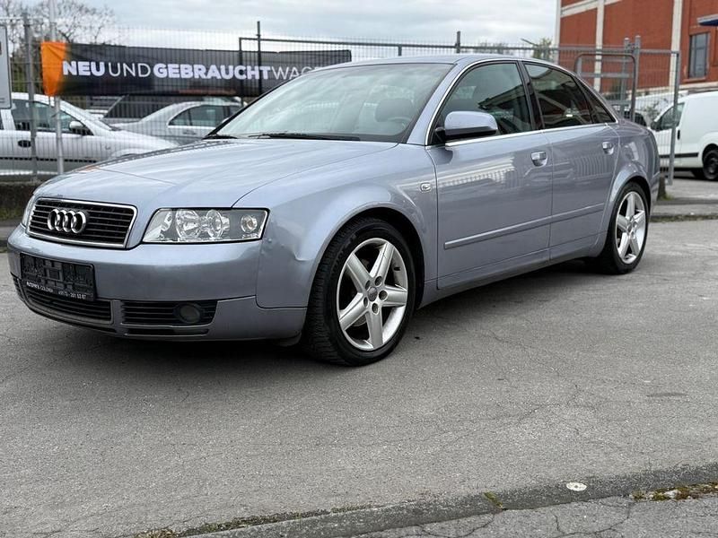 Gebraucht Audi A4 131 PS (96 kW) 2003 Silber Limousine