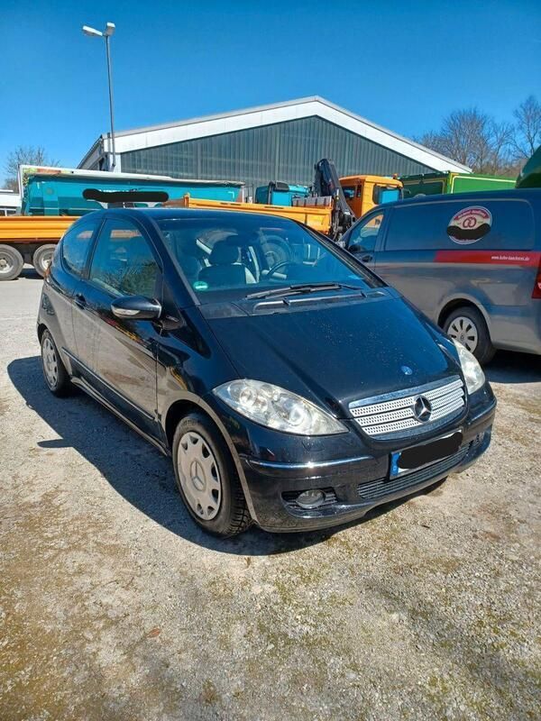 Schwarz Gebraucht 2006 Mercedes 170 Avantgarde Coupé | 4.000 € (Fairer Preis) - Bild 1/4